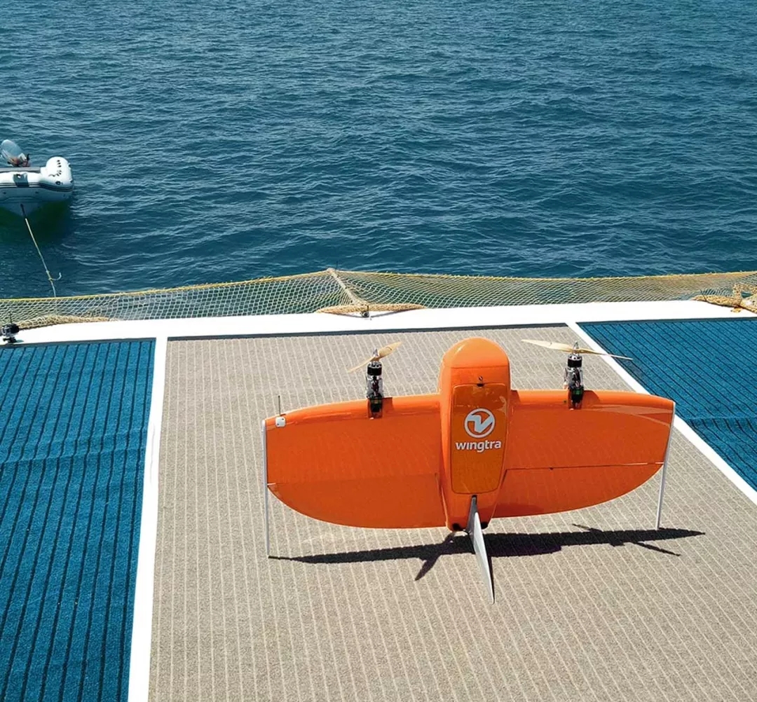 无人机制造商Wingtra最近发布了WingtraOne PPK无人机。这家瑞士公司以其独特的垂直起降技术已经在市场上打下了坚实的基础，应用领域从非洲最大的铀矿到阿尔卑斯山地的数字地形模型。 (3).jpg