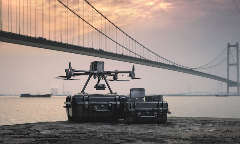 大疆经纬 M300 RTK 及禅思 H20 系列云台相机全球发布： 树立行业无人机新标杆.jpg